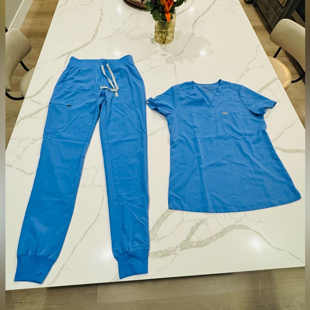 FIGS SCRUBS